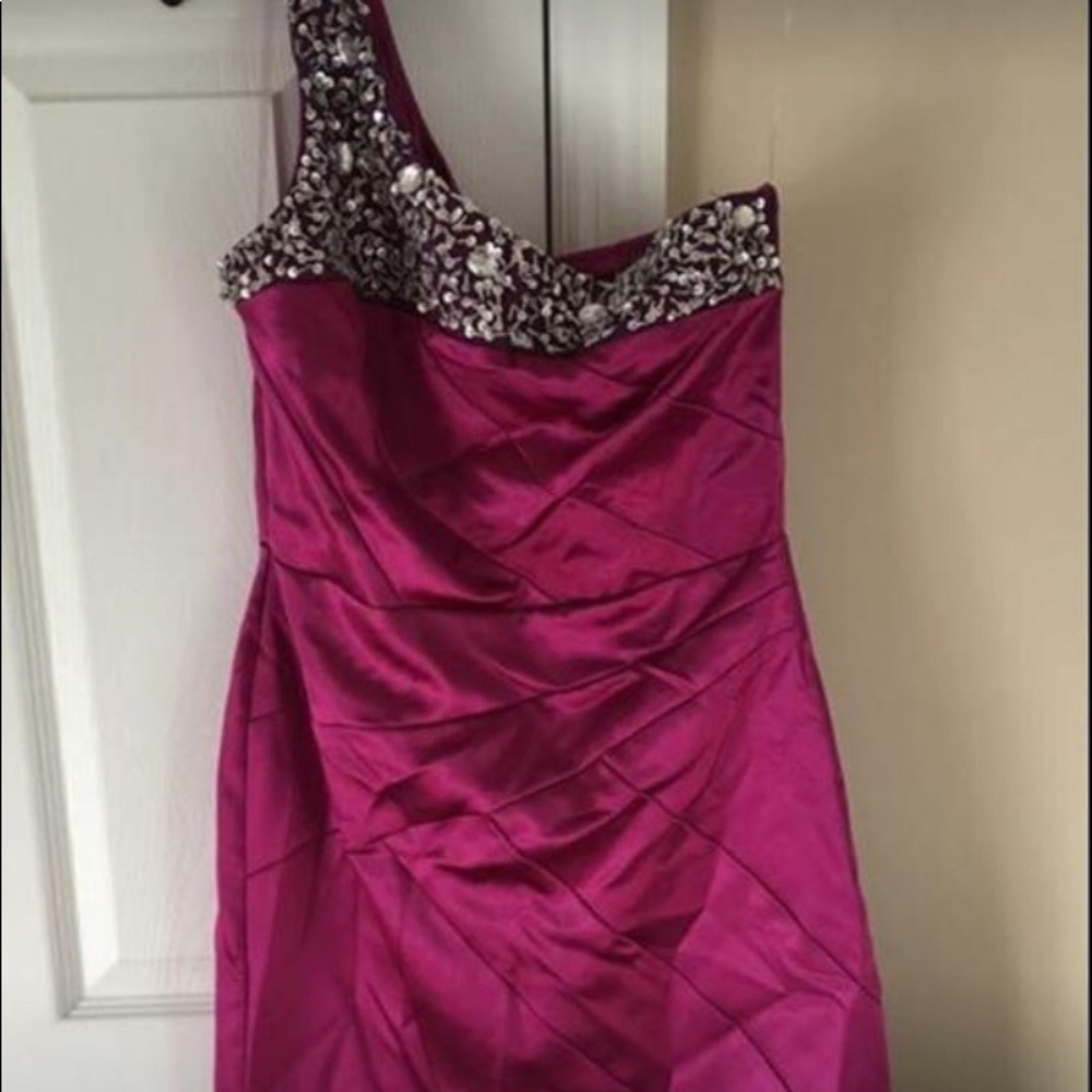 Formal short dress